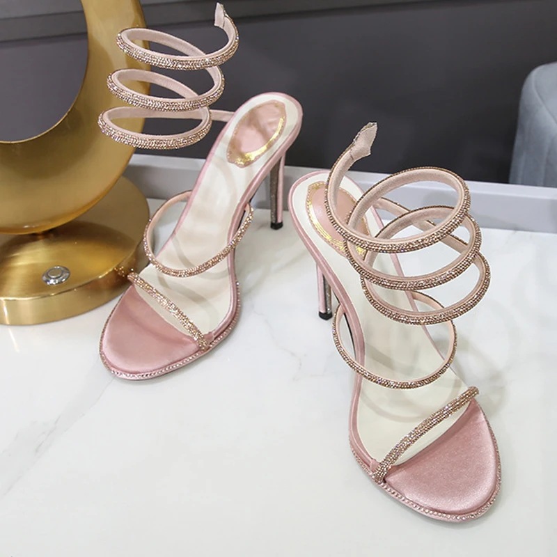 Eilyken Fashion Style Crystal  – обзор и цена Ankle Strap Heels